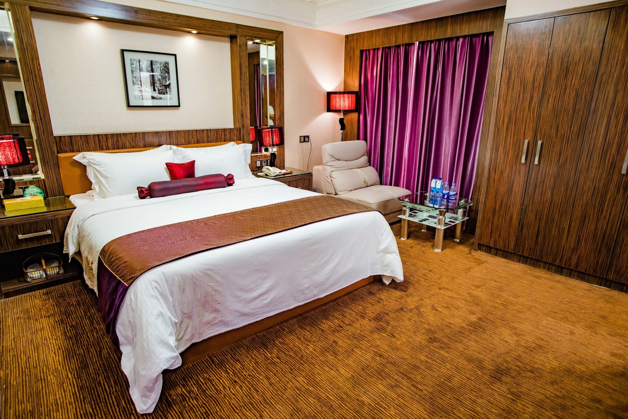Nanyang King'S Gate Hotel--Free Shuttle Service To Canton Fair Exterior foto